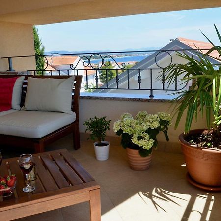 Iva Apartmani Vodice Exterior foto