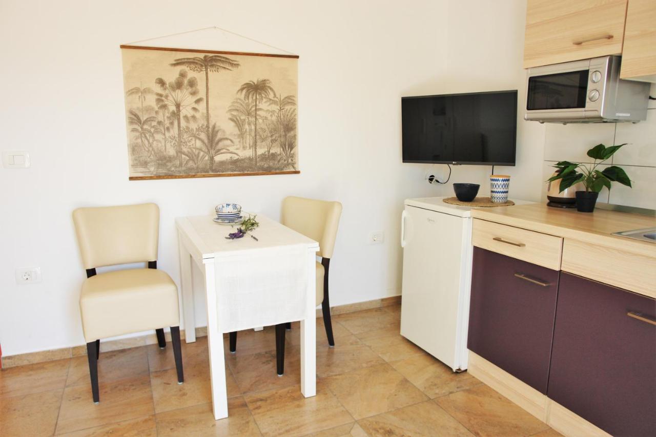 Iva Apartmani Vodice Exterior foto